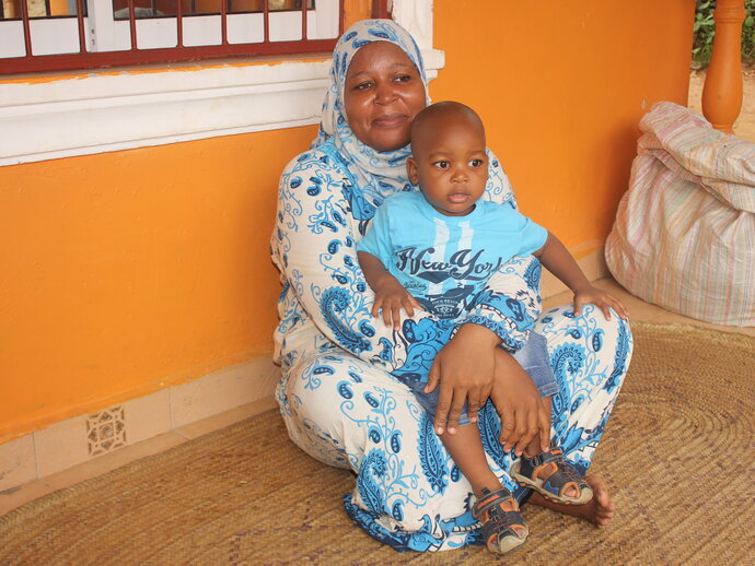 Photo: Mother and child at health facility