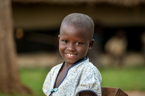 Photo: Smiling boy Guinea
